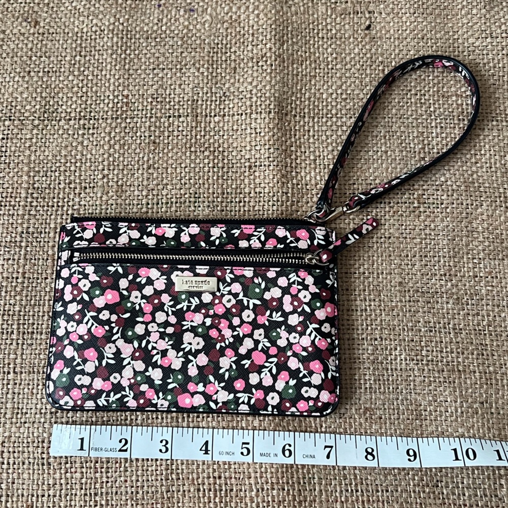 Kate Spade wristlet